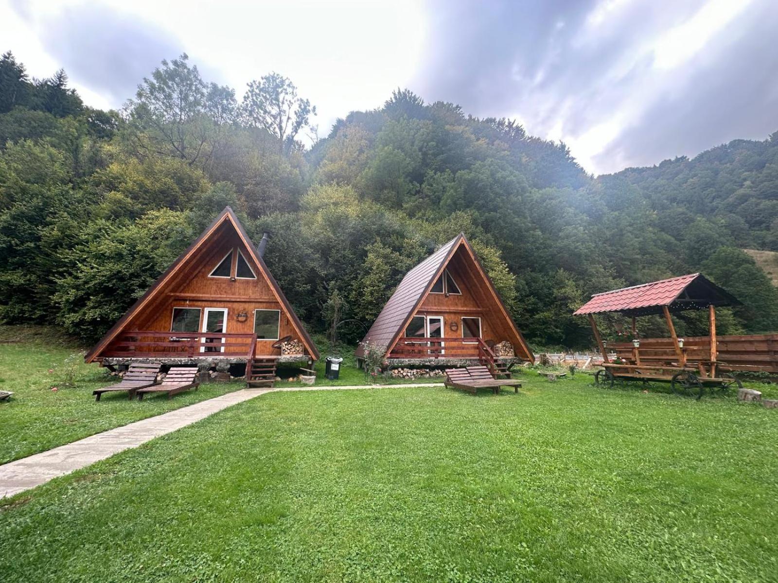 Villa Cabanutze Satic Rucăr Exterior foto